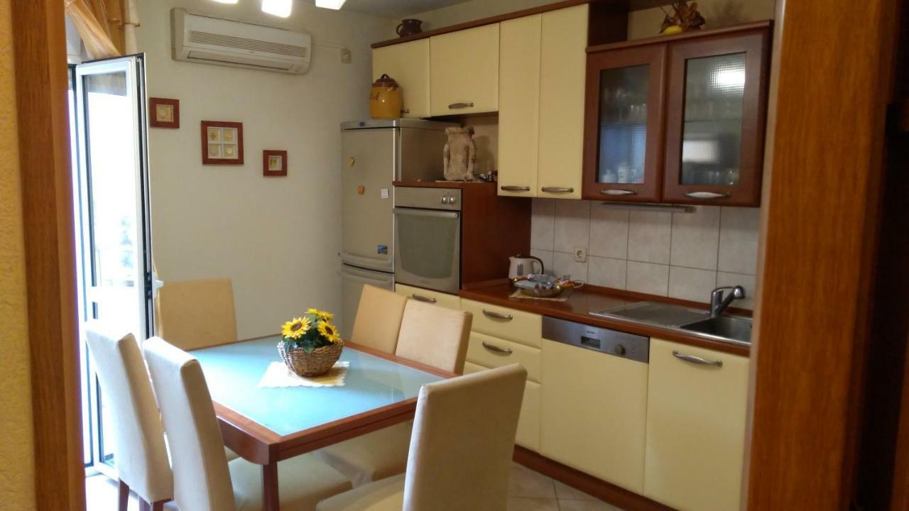 Apartment Tatjana Vis Kültér fotó